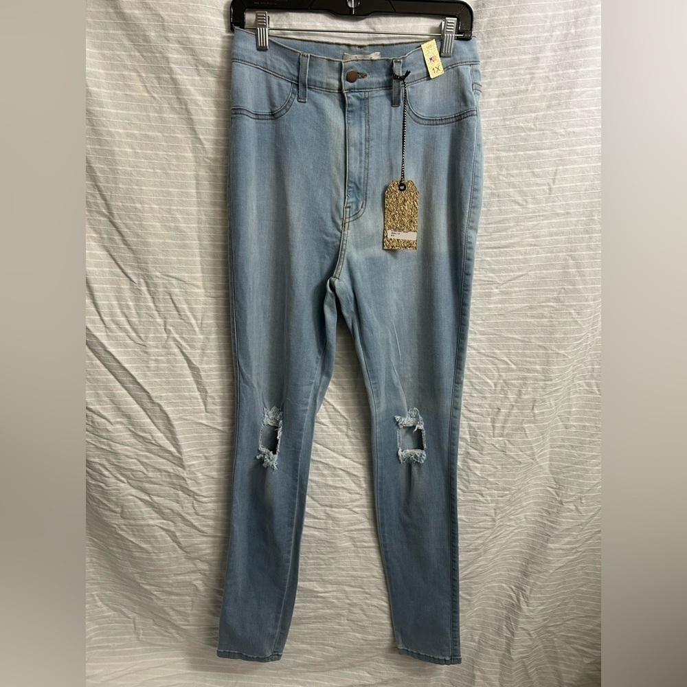 Vibrant MIU Jeans Women Plus Size Blue Distressed Skinny Jegging 1X (36x30) B4